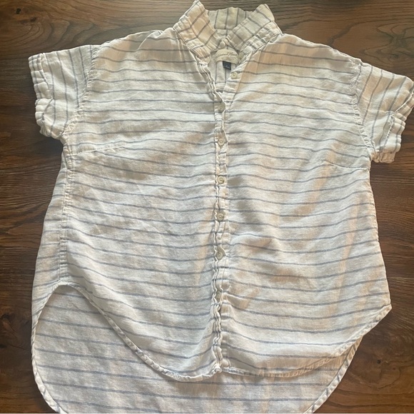 Women’s Target Universal Thread Blue/White Stripe Short Sleeve Button Down XS - Picture 1 of 3